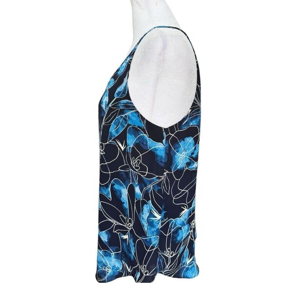RW&Co. Sleeveless Flowy Blue Floral Print Halter Neck Top Blouse. Medium. - Picture 2 of 8